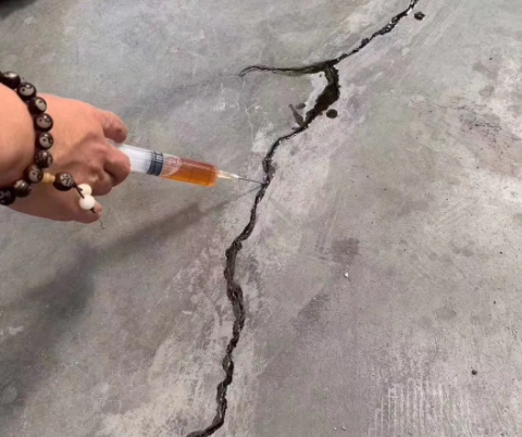 措美混凝土裂缝修补技术详解​